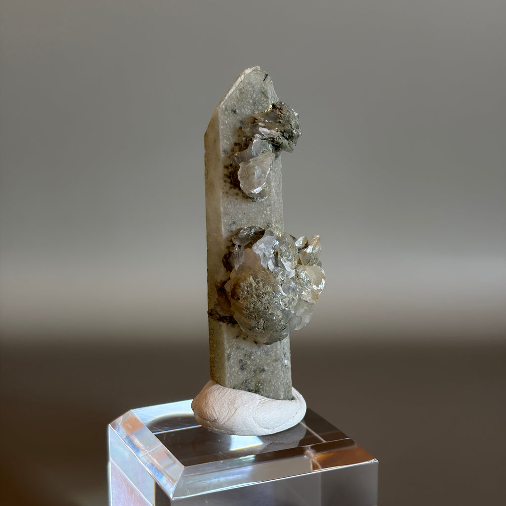 Quartz with Calcite 003