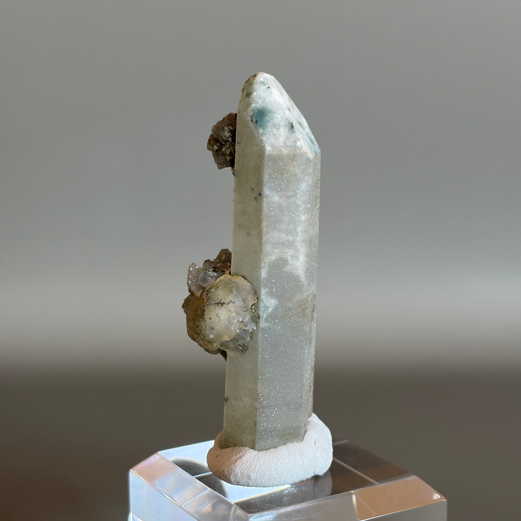 Quartz with Calcite 003