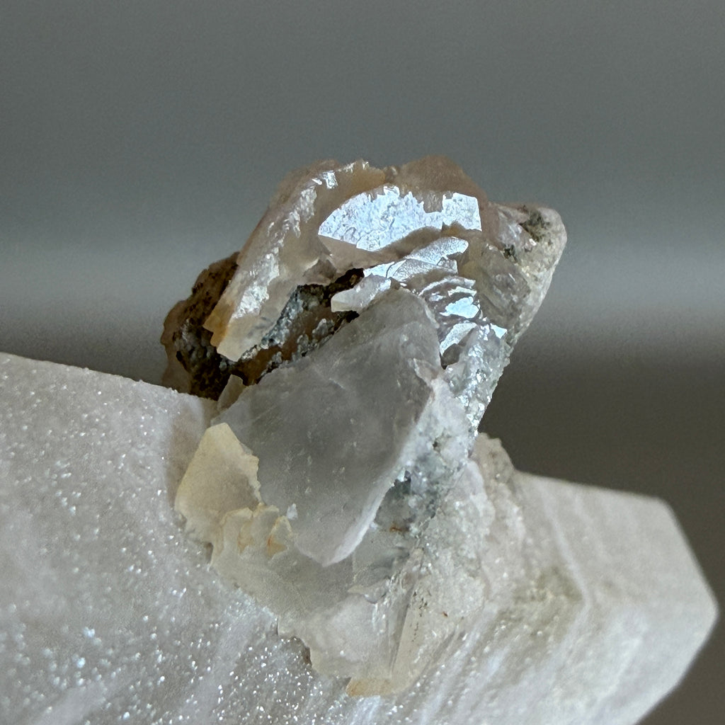 Quartz with Calcite 002